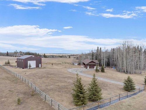 29508 Range Road 52 # 12, Home with 4 bedrooms, 3 bathrooms and 8 parking in Rural Mountain View County AB | Card Image