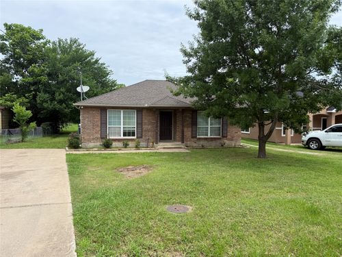 10937 Rockstone Dr, Balch Springs, TX, 75180-1048 | Card Image