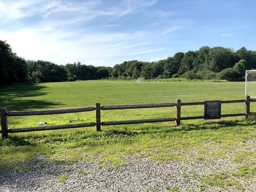 room-15 Saran Ave, Bedford, MA, 01730-2512 | Card Image