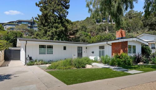 2009 Mountain Ave, SANTA BARBARA, CA, 93101-4613 | Card Image