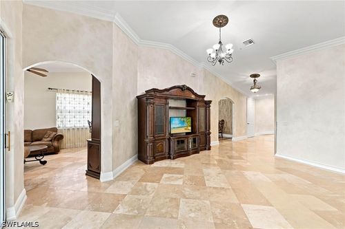 5204-1345 Mariposa Cir, NAPLES, FL, 34105-7257 | Card Image
