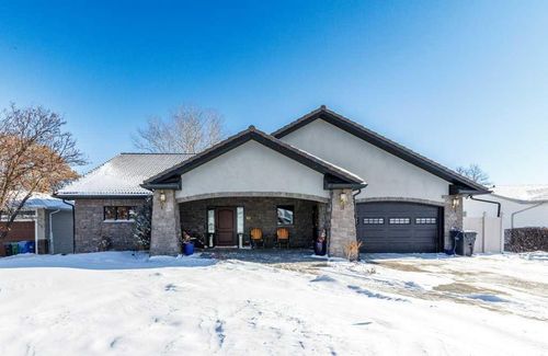 85 Oberlin Ave, Red Deer, AB, T4N4X1 | Card Image