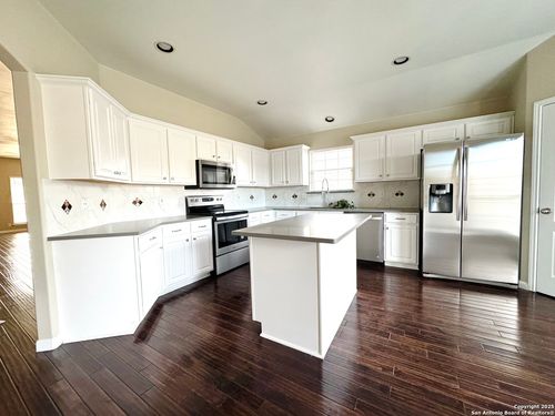133 Red Hawk Rdg, San Antonio, TX, 78258-4865 | Card Image