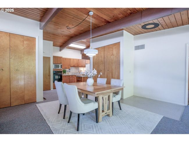 1439 Barton St, House other with 3 bedrooms, 2 bathrooms and null parking in Eugene OR | Image 13