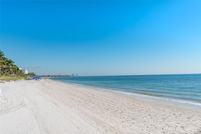APT-8G - 609 Ocean Dr, Condo with 2 bedrooms, 2 bathrooms and null parking in Key Biscayne FL | Image 32