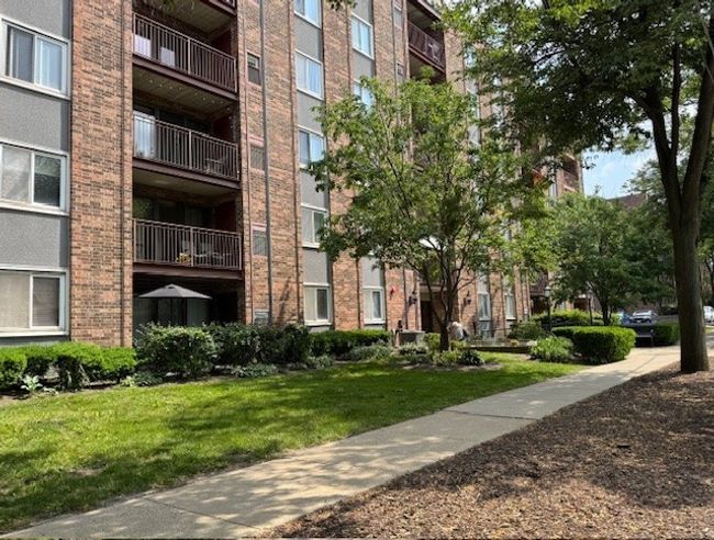 APT-3A - 825 Pearson St, Condo with 2 bedrooms, 2 bathrooms and 1 parking in Des Plaines IL | Image 36