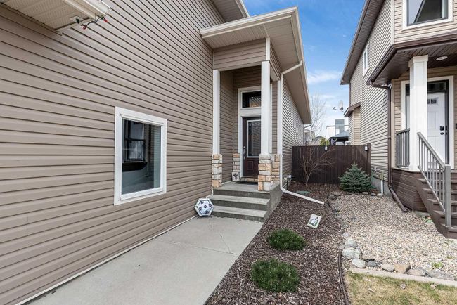 92 Somerset Road Se, Home with 5 bedrooms, 3 bathrooms and 5 parking in Medicine Hat AB | Image 2