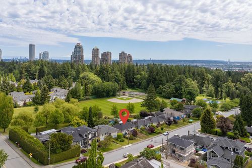 7658 Hedley Ave, Burnaby, BC, V5E2R3 | Card Image
