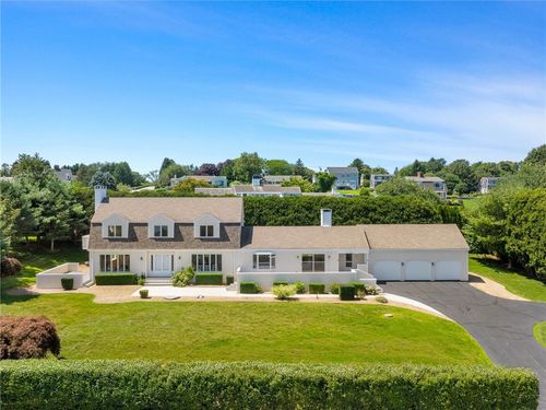 95 Holman St, Portsmouth, RI, 02871-3913 | Card Image