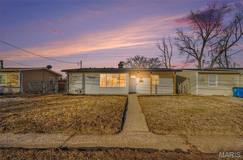 2829 Dale Ave, Granite City, IL, 62040-6013 | Card Image