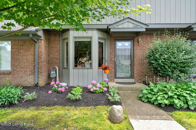5503 Forest Lake Dr, Condo with 2 bedrooms, 3 bathrooms and null parking in Prospect KY | Image 4