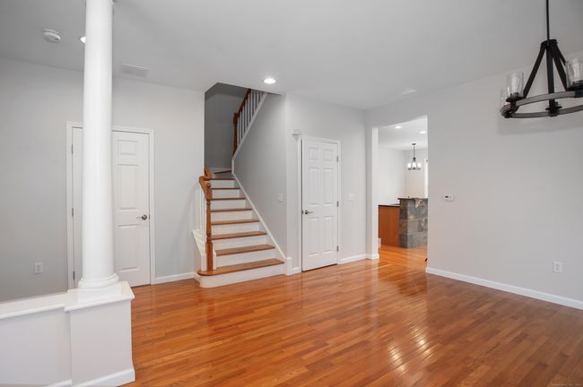 7 - 7 Shawe St, Condo with 3 bedrooms, 3 bathrooms and null parking in Danbury CT | Image 5