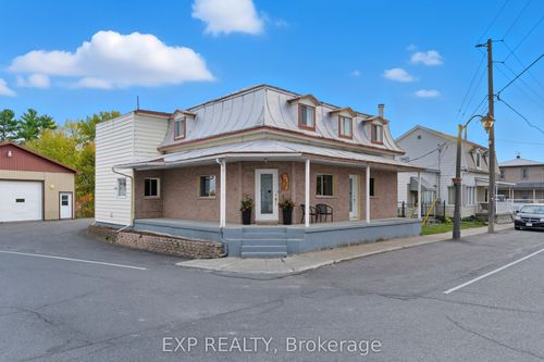 2110 Lajoie St, Lefaivre, ON, K0B1J0 | Card Image