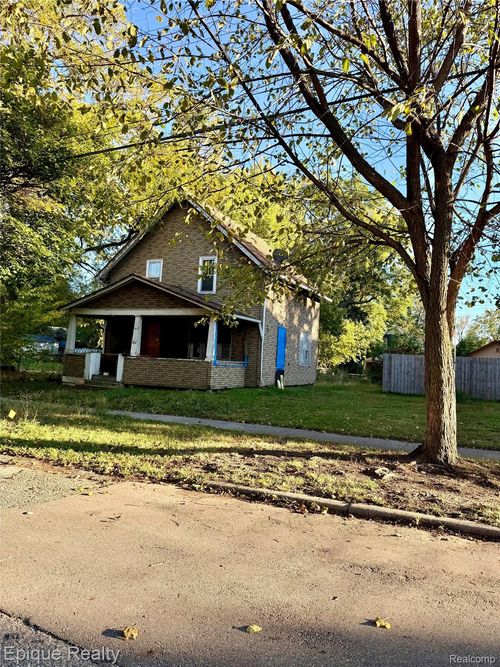 1420 Dakota Ave, Flint, MI, 48506-2702 | Card Image