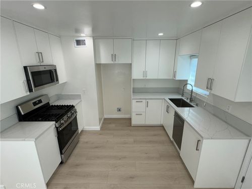a-1206 E Harvard St, Glendale, CA, 91205-1476 | Card Image