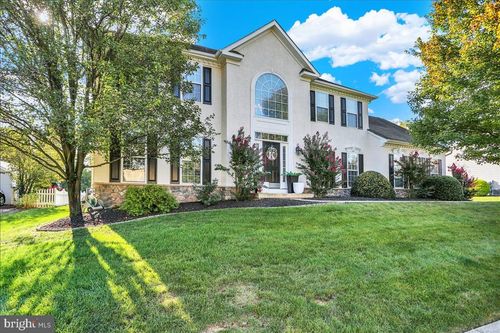 9 Hidden Brook Way, Reading, PA, 19608-9623 | Card Image