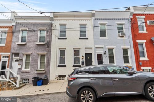 122 Davis St, PHILADELPHIA, PA, 19127-1707 | Card Image