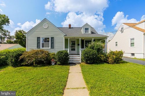 114 Forest Ave, FREDERICKSBURG, VA, 22401-4002 | Card Image