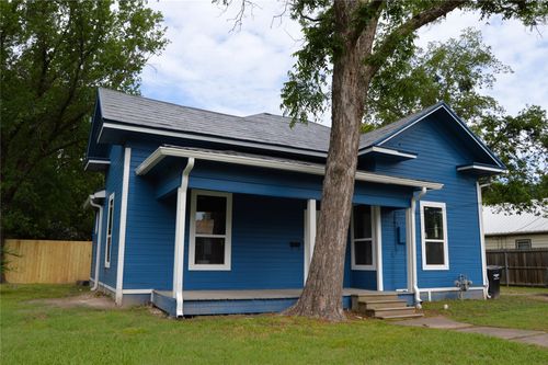 3906 Stuart St, Greenville, TX, 75401-5226 | Card Image