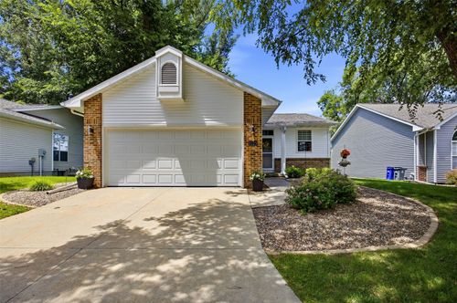 1125 Forest Glen Ct Se, Cedar Rapids, IA, 52403-3882 | Card Image