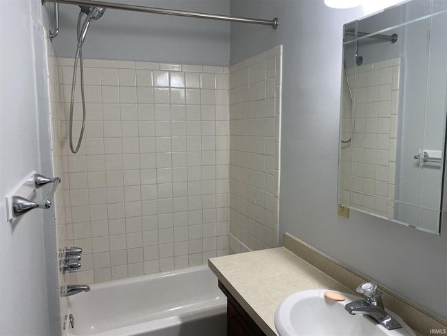 APT-3 - 1328 Sinclair St, Home with 1 bedrooms, 1 bathrooms and null parking in Fort Wayne IN | Image 8