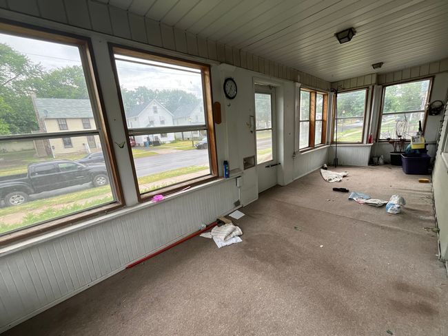 446 - 444-446 N View St, Home with 4 bedrooms, 2 bathrooms and 2 parking in Aurora IL | Image 8