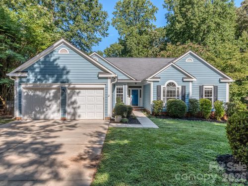 7024 Passeres Ct, Charlotte, NC, 28215-8001 | Card Image