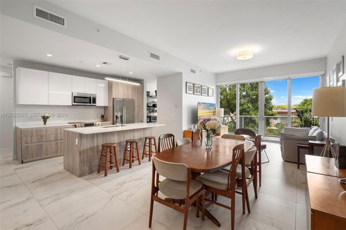 208-545 Sw 11th St, Miami, FL, 33129 | Card Image