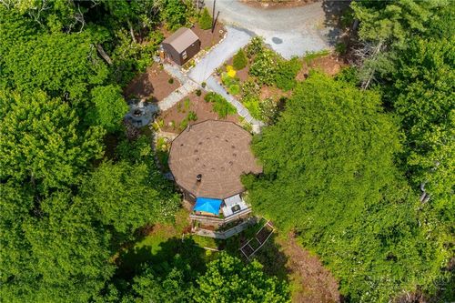 104 Blumingway Cir, Linville, NC, 28646 | Card Image