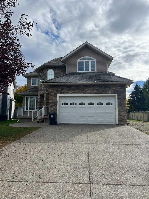 9311 Wedgewood Dr S, Grande Prairie, AB, T8W2G6 | Card Image