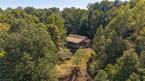 813 Wells Knob Rd, Elkin, NC, 28621-7986 | Card Image