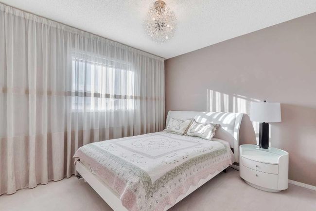 251 Copperfield Green Se, Home with 3 bedrooms, 2 bathrooms and 4 parking in Calgary AB | Image 25