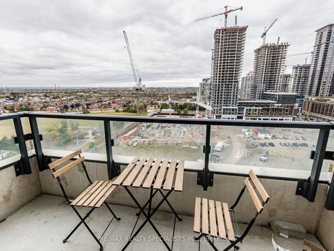 1503 - 4085 Parkside Village Dr, Condo with 2 bedrooms, 1 bathrooms and 1 parking in Mississauga ON | Image 20