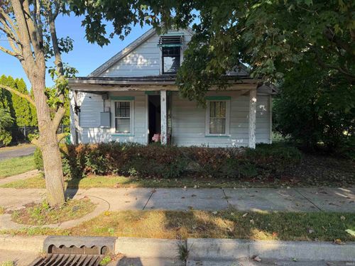 515 Dunn St, Lawrenceburg, IN, 47025-1722 | Card Image