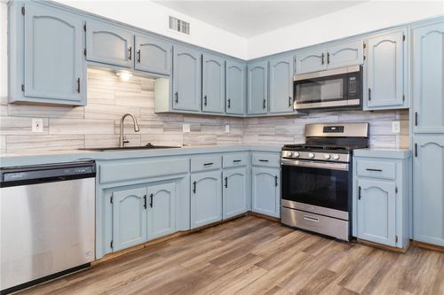 1955 Motor Ave, Kingman, AZ, 86401-4130 | Card Image