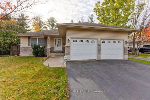 206 Oriole Cres, Petawawa, ON, K8H0A9 | Card Image
