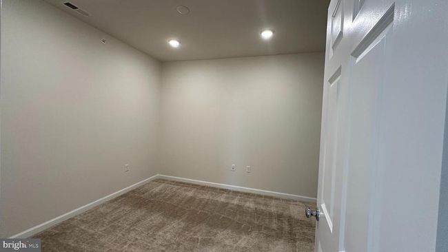 405 - 1 Culvert Dr, Condo with 2 bedrooms, 1 bathrooms and null parking in WEST WINDSOR NJ | Image 24