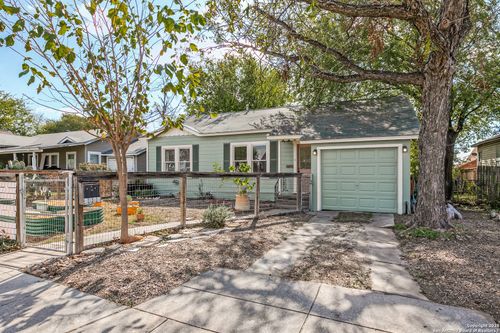 2022 W Craig Pl, San Antonio, TX, 78201-5305 | Card Image