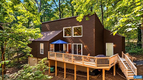 16 Chestnut Ln, WINTERGREEN RESORT, VA, 22967-8048 | Card Image