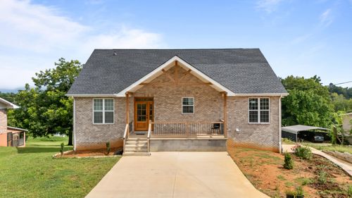 1311 Hilltop Road, Dandridge, TN, 37725 | Card Image