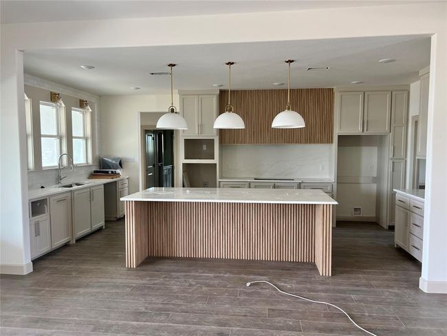 839 Oak Ridge Dr, House other with 5 bedrooms, 4 bathrooms and 2 parking in Angleton TX | Image 5