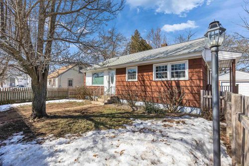 385 Hill Street, Manchester, NH, 03102 | Card Image