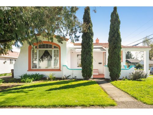 305 E Clarendon St, Gladstone, OR, 97027-2431 | Card Image