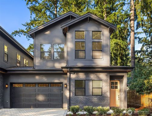 15016 Se 22nd St, Bellevue, WA, 98007-6303 | Card Image
