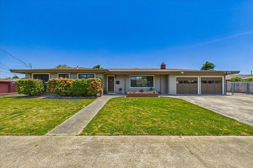 3645 E St, Eureka, CA, 95503-5330 | Card Image