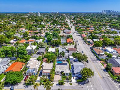 1686 Sw 12th St, House other with 4 bedrooms, 2 bathrooms and null parking in Miami FL | Image 3