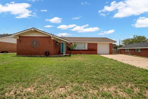 2502 Larry Dr, Big Spring, TX, 79720-6126 | Card Image