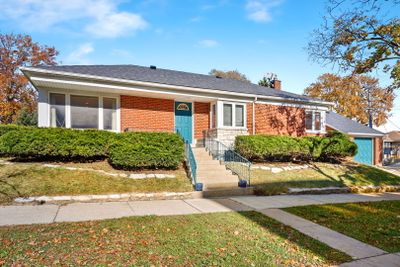 1100 Edmer Avenue, House other with 3 bedrooms, 2 bathrooms and 1 parking in Oak Park IL | Image 1