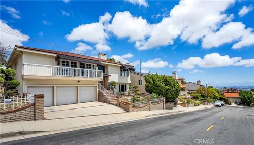 1628 Laraine Cir, San Pedro, CA, 90732-3115 | Card Image