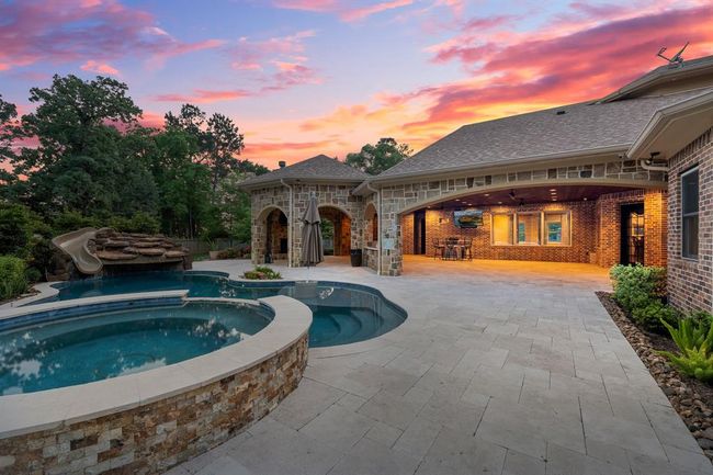 28002 Whispering Maple Way, House other with 5 bedrooms, 5 bathrooms and 3 parking in Spring TX | Image 44